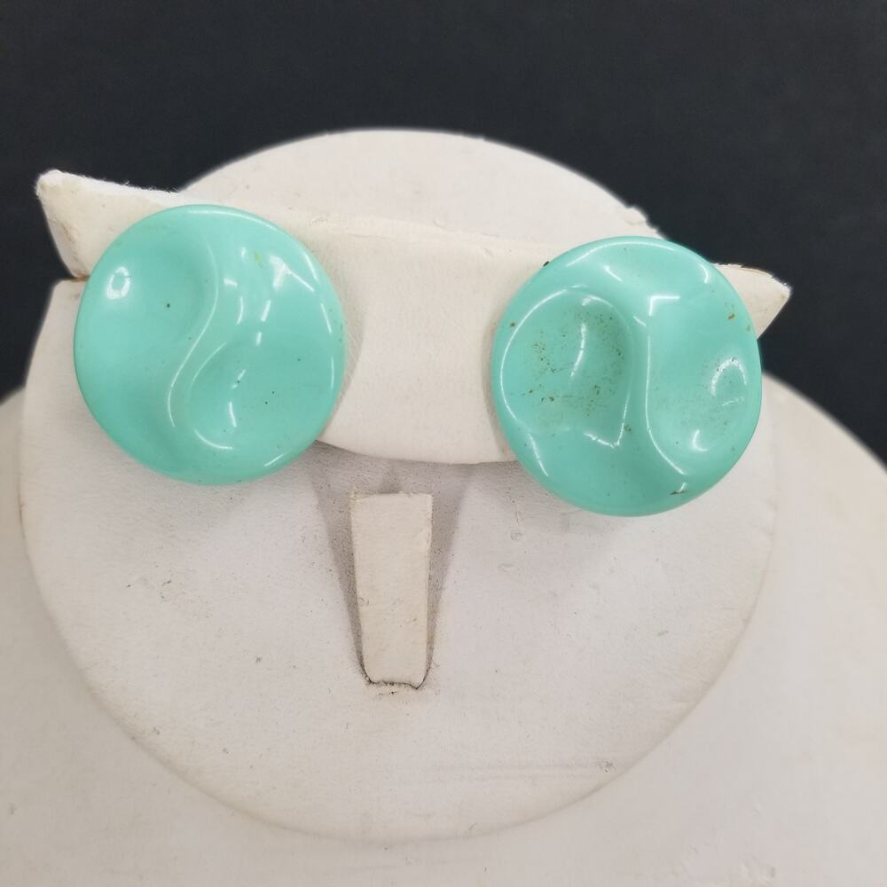 Vintage Green Color Acrylic Wave Form Round Post Earrings 70s